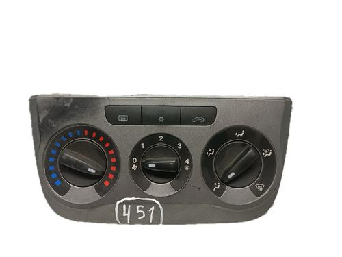 Used Climate control FIAT PUNTO EVO (199_) 1.2 (65 hp) 29778195