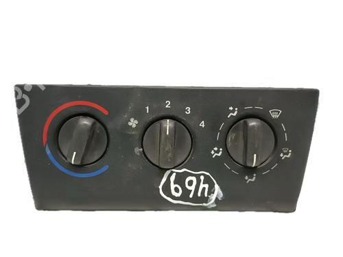 Used Climate control OPEL VECTRA B (J96) 1.7 TD (F19) (82 hp) 29778209