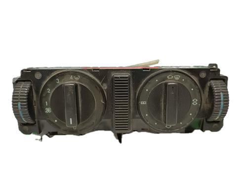 AC-Styringsenhed/Manøvreenhed MERCEDES-BENZ C-CLASS (W202) C 220 CDI (202.133) (125 hp) 29778329