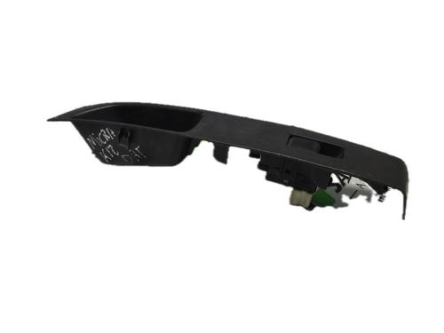 Used Right front window switch NISSAN MICRA III (K12) 1.5 dCi (65 hp) 29778414