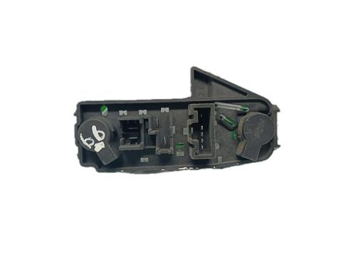 Lampeholder TOYOTA YARIS (_P9_) 1.4 D-4D (NLP90_, NLP90R) (90 hp) 29779201