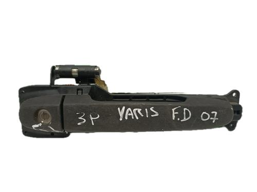 Used Front right exterior door handle TOYOTA YARIS (_P9_) 1.4 D-4D (NLP90_, NLP90R) (90 hp) 29779288