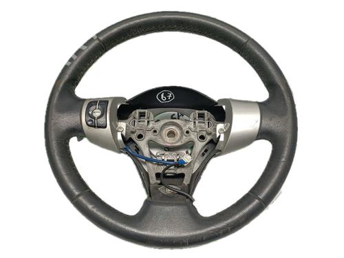 Used Steering wheel TOYOTA YARIS (_P9_) 1.4 D-4D (NLP90_, NLP90R) (90 hp) 29779504