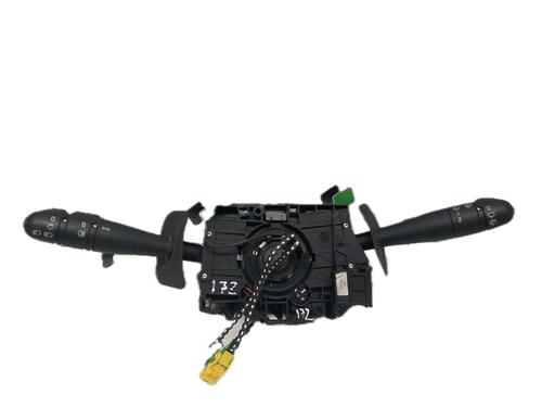 Used Steering column stalk RENAULT CLIO II (BB_, CB_) 1.5 dCi (100 hp) 29780578