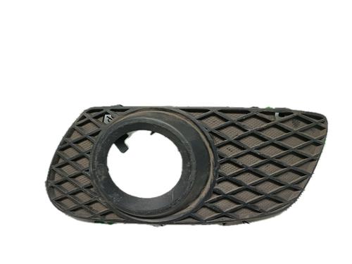 Used Grille MERCEDES-BENZ M-CLASS (W164) ML 300 CDI 4-matic (164.120) (190 hp) 29780679