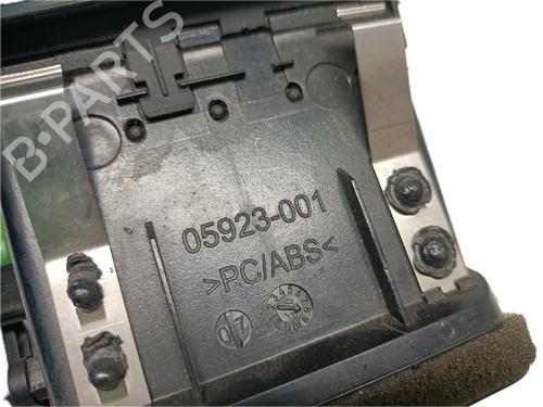 Air vent MERCEDES-BENZ C-CLASS (W204) C 200 CDI (204.001) | BP29780764I21