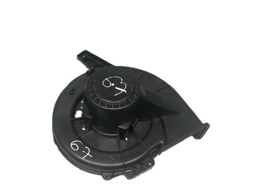 Varmeblæser VW POLO V (6R1, 6C1) 1.2 TDI (75 hp) 29781179