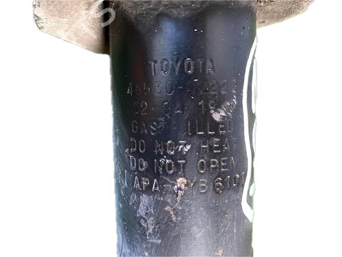 Used Left rear shock absorber Left rear shock absorber TOYOTA COROLLA (_E12_) 1.8 VVTi (ZZE122_, ZZE122R) (136 hp) 29781215 29781215
