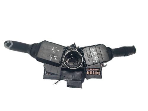 Steering column stalk TOYOTA YARIS (_P9_) 1.3 VVT-i (SCP90_, SCP90R) | BP29782053I23 