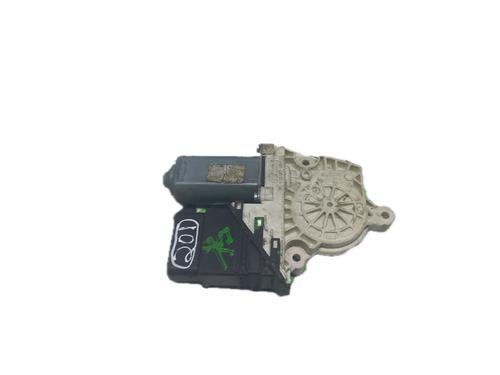 Rudehejsemotor bagstkærm venstre VW PASSAT B6 (3C2) 1.6 TDI (105 hp) 29782064