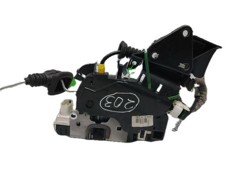 Front left lock MERCEDES-BENZ C-CLASS (W204) C 200 CDI (204.001) | BP29782244C98 