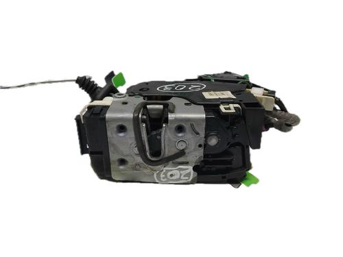 Front left lock MERCEDES-BENZ C-CLASS (W204) C 200 CDI (204.001) | BP29782244C98 