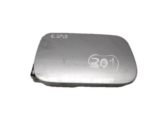 Używane Klapa wlewu paliwa MERCEDES-BENZ E-CLASS (W210) E 220 CDI (210.006) (143 hp) 29782763