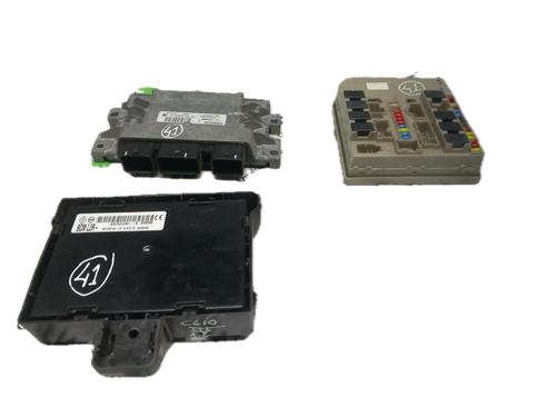 Elektronische module RENAULT CLIO III (BR0/1, CR0/1) 1.2 16V (78 hp) 29783190