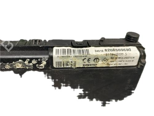 Elektronisk modul RENAULT MEGANE II (BM0/1_, CM0/1_) 1.5 dCi (BM1E, CM1E) (106 hp) 29783474