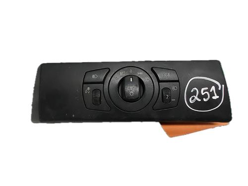Used Headlight switch BMW 5 (E60) 530 d (235 hp) 29784372