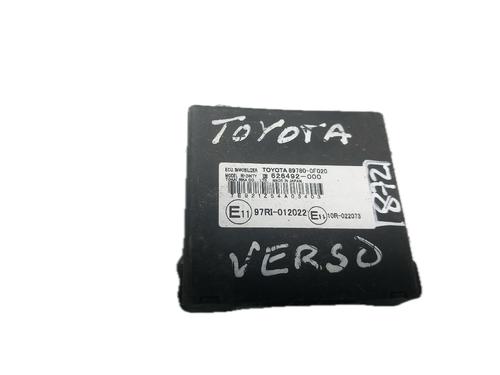 Used Electronic module TOYOTA COROLLA Verso (ZER_, ZZE12_, R1_) 2.2 D-4D (AUR10_, AUR10R) (177 hp) 29784932