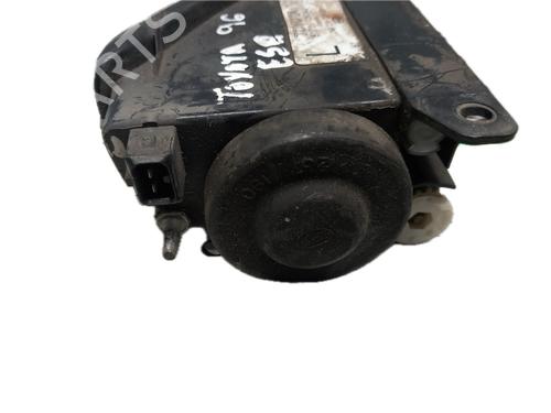 Left front fog light TOYOTA AVENSIS (_T22_) 2.0 D-4D (CDT220) | BP29785477C30