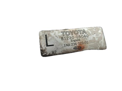 Left front fog light TOYOTA AVENSIS (_T22_) 2.0 D-4D (CDT220) | BP29785477C30