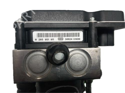 ABS pump JAGUAR XF I (X250) 2.7 D | BP29785973M43 - Image 6