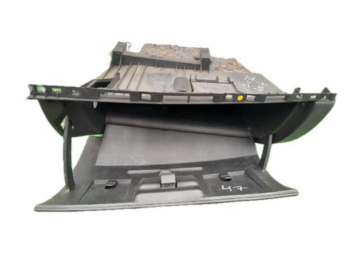 Used Glove box RENAULT CLIO III (BR0/1, CR0/1) 1.5 dCi (64 hp) 29788156