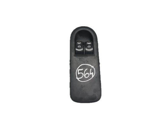 Used Left front window switch RENAULT CLIO III (BR0/1, CR0/1) 1.5 dCi (64 hp) 29788956