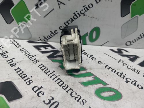 Right front window switch RENAULT CLIO II (BB_, CB_) 1.5 dCi | BP29788992I26