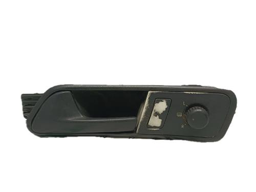 Maniglia interna anteriore sinistra VW CADDY III Box Body/MPV (2KA, 2KH, 2CA, 2CH) 1.6 TDI (75 hp) 29789446