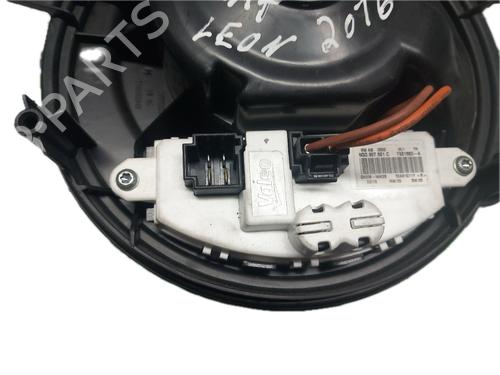 Heater blower motor SEAT LEON (5F1) 1.6 TDI | BP29789638M62