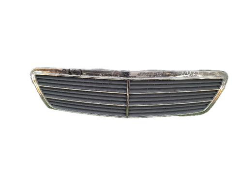 Grill MERCEDES-BENZ C-CLASS (W203) C 200 CDI (203.004) (116 hp) 29789746