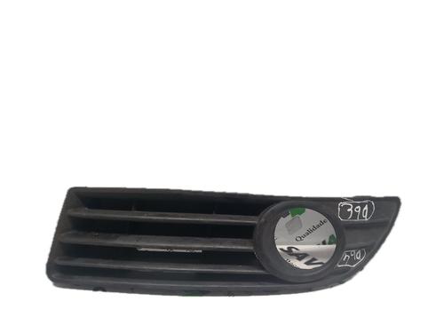 Used Grille VW POLO IV (9N_, 9A_) 1.4 TDI (75 hp) 29790414