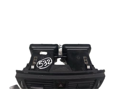 Air vent MERCEDES-BENZ C-CLASS (W204) C 200 CDI (204.001) | BP29790526I21