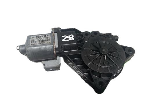 Right rear window motor KIA VENGA (YN) 1.6 CRDi 115 | BP29791849E22 