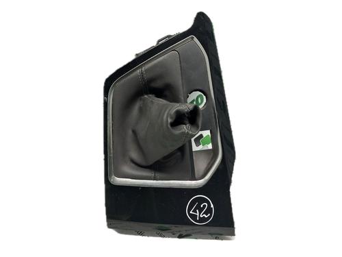 Used Shift knob PEUGEOT 3008 II SUV (MC_, MR_, MJ_, M4_) 1.6 BlueHDi 115 (MCBHXW, MCBHYB) (116 hp) 29792425