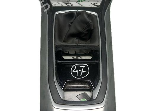 Pommeau de levier de vitesses PEUGEOT 308 SW II (LC_, LJ_, LR_, LX_, L4_) 1.6 HDi 92 | BP29792427I34