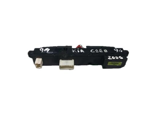 Bouton de warning KIA CEE'D Hatchback (ED) 1.6 CRDi 115 | BP29792989I22 