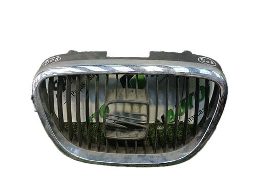 Used Grille SEAT ALTEA (5P1) 1.6 TDI (105 hp) 29793118