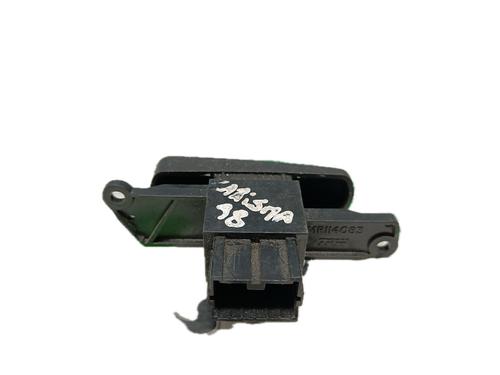 Warning switch MITSUBISHI CARISMA (DA_) 1.9 DI-D (DA5A) | BP29793343I22
