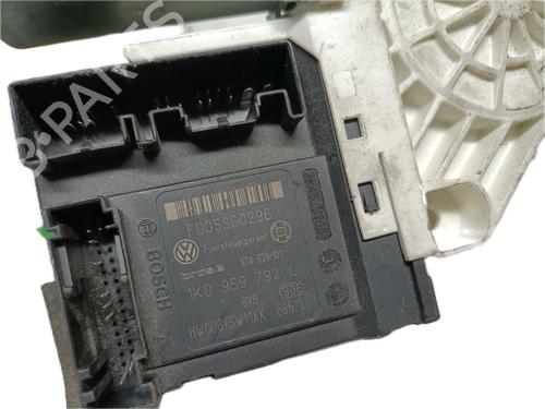 Right front window motor VW PASSAT B6 (3C2) 1.6 TDI | BP29793468E20 