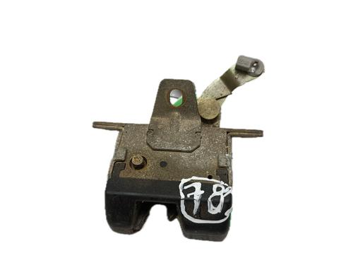 Used Tailgate lock OPEL CORSA C (X01) 1.3 CDTI (F08, F68) (70 hp) 29793531