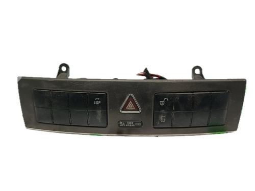 Bouton de warning MERCEDES-BENZ C-CLASS (W203) C 200 CDI (203.004) (102 hp) 29793705