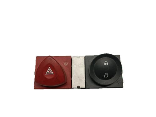Alarmlicht Schakelaar RENAULT MEGANE II (BM0/1_, CM0/1_) 1.5 dCi (BM16, CM16) (103 hp) 29793717
