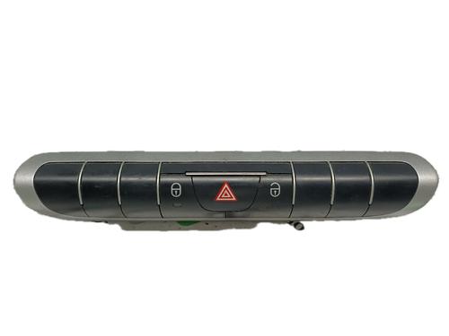 Used Warning switch SMART FORTWO Coupe (451) 0.8 CDi (451.301) (54 hp) 29793894