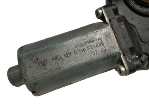 Right front window motor FORD FIESTA V (JH_, JD_) 1.4 TDCi | BP29794273E20