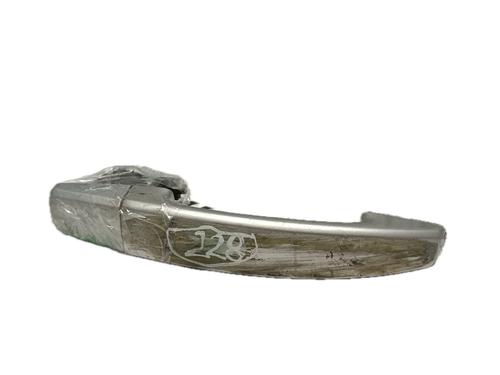 Used Front right exterior door handle OPEL CORSA D (S07) 1.3 CDTI (L08, L68) (75 hp) 29794377