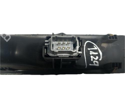 Right front window switch RENAULT ESPACE IV (JK0/1_) 1.9 dCi (JK0U, JK0G) | BP29794536I26