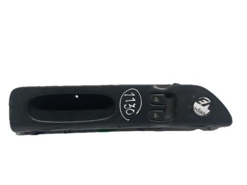 Used Left front window switch RENAULT LAGUNA I (B56_, 556_) 1.9 dCi (B56W) (107 hp) 29794537