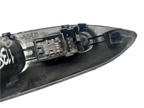 Right rear window switch NISSAN JUKE (F15) 1.5 dCi | BP29794545I28 