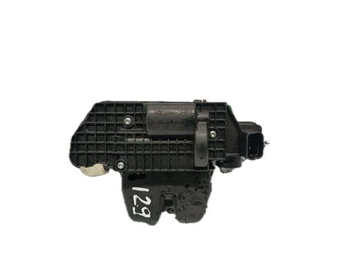 Used Tailgate lock PEUGEOT 208 II (UB_, UP_, UW_, UJ_) 1.5 BlueHDI 100 (102 hp) 29794581