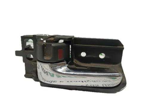 Used Front left interior door handle TOYOTA COROLLA (_E12_) 2.0 D-4D (CDE120_, CDE120R) (90 hp) 29795064